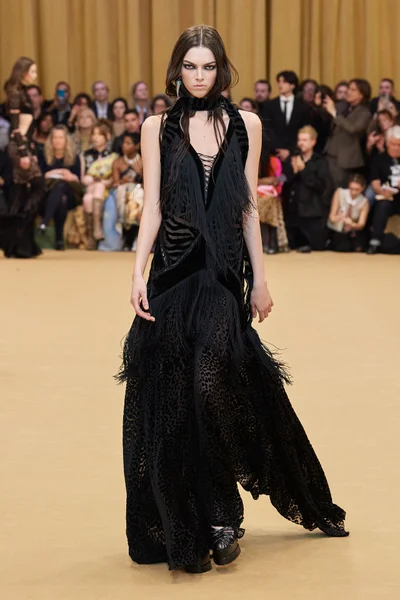 Look 38